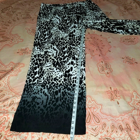 Chicos Leopard Print Cheetah Print Pants Wide Leg - Picture 7 of 9